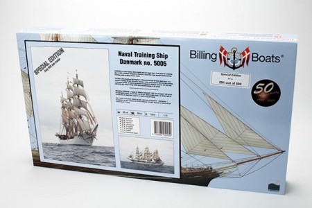 1:75 DANMARK SPECIAL EDITION -WOODEN HULL